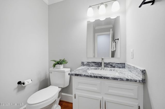 405 Cedarhurst Road, Greenville, NC 27834