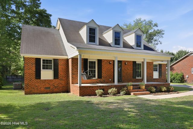 405 Cedarhurst Road, Greenville, NC 27834