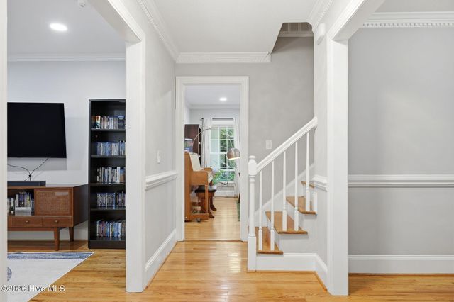 405 Cedarhurst Road, Greenville, NC 27834