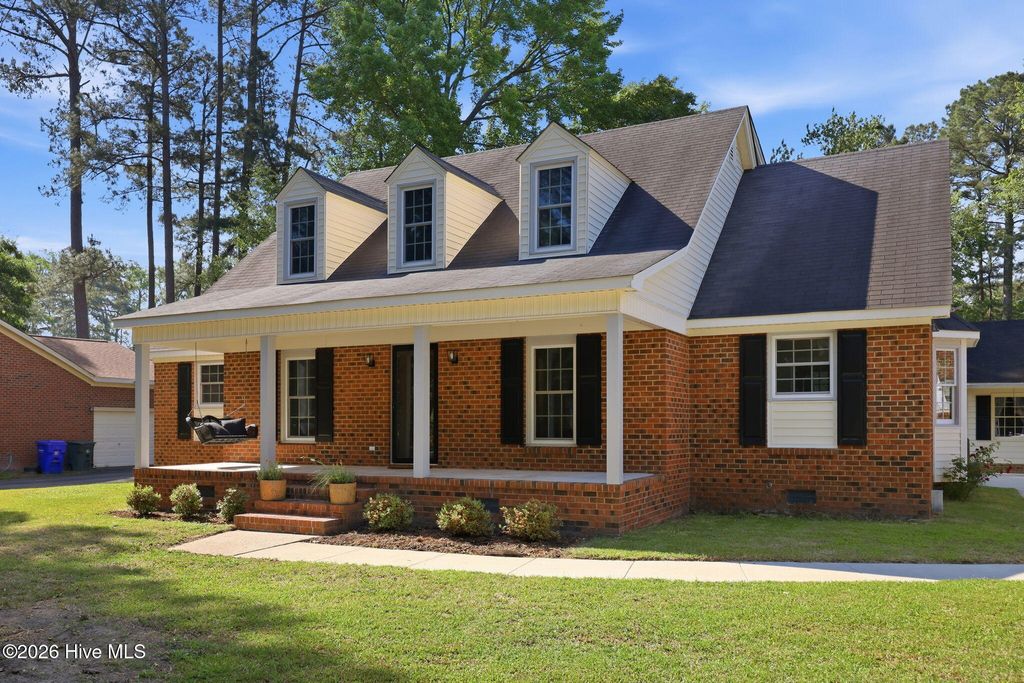 405 Cedarhurst Road, Greenville, NC 27834