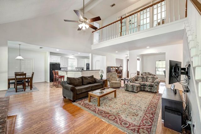 1019 Winchester Bend, Huffman, TX 77336