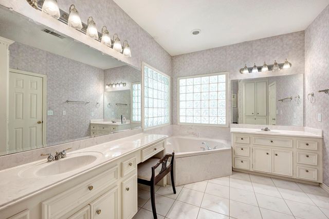 1019 Winchester Bend, Huffman, TX 77336