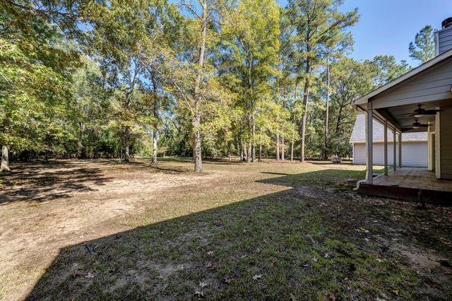 1019 Winchester Bend, Huffman, TX 77336