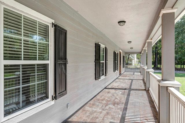 1019 Winchester Bend, Huffman, TX 77336