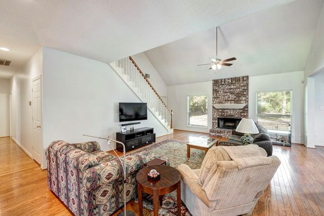 1019 Winchester Bend, Huffman, TX 77336