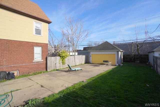 170 West Hazeltine Avenue North, Tonawanda, NY 14217