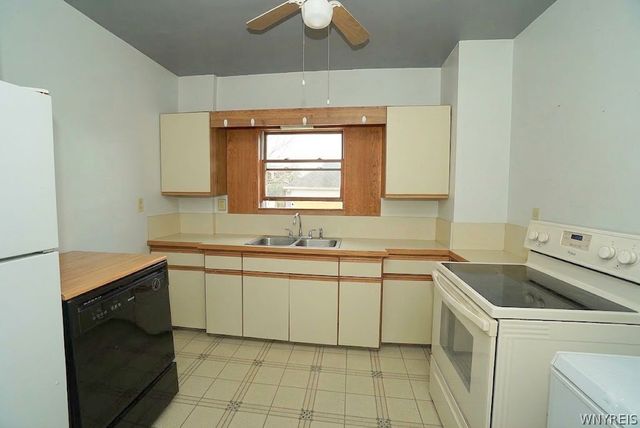 170 West Hazeltine Avenue North, Tonawanda, NY 14217