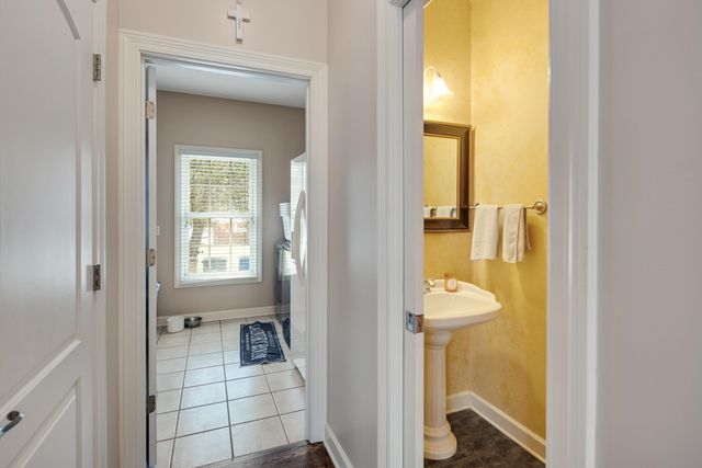 9275 SALEM WOODS DR, Lakeland, TN 38002