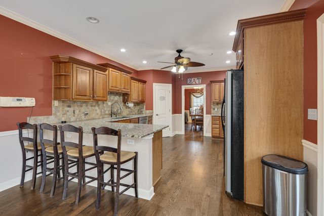 9275 SALEM WOODS DR, Lakeland, TN 38002