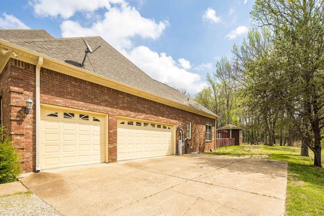 9275 SALEM WOODS DR, Lakeland, TN 38002