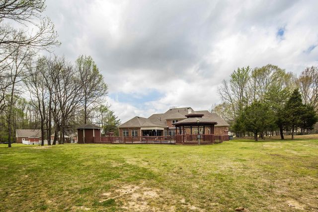 9275 SALEM WOODS DR, Lakeland, TN 38002