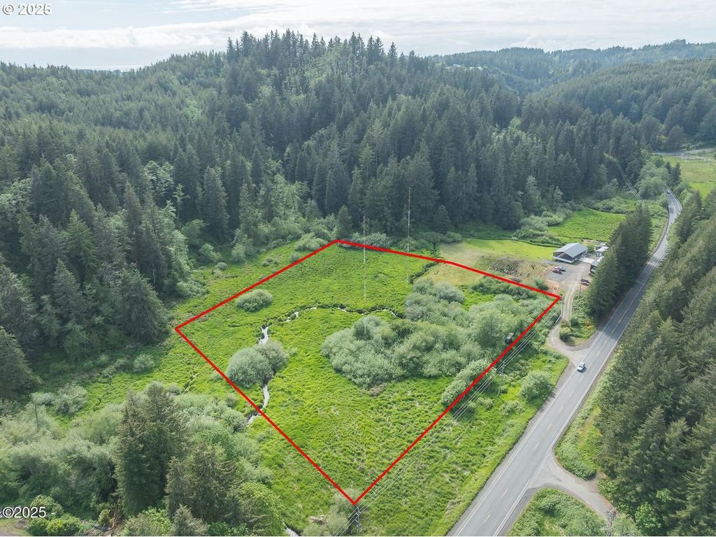 3422 Hwy 20, Toledo, OR 97391
