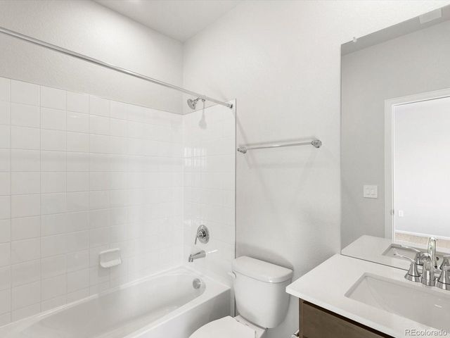 1617 Yampa River Dr, Windsor, CO 80550