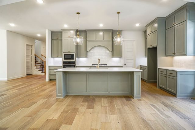 407 Wingtail Drive, Aledo, TX 76008