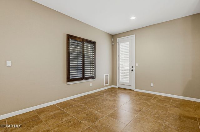 14208 POETS ROCK, El Paso, TX 79938
