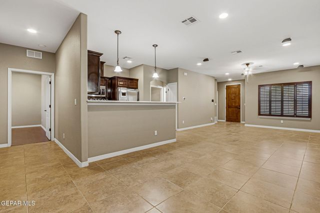 14208 POETS ROCK, El Paso, TX 79938