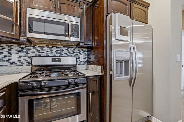 14208 POETS ROCK, El Paso, TX 79938