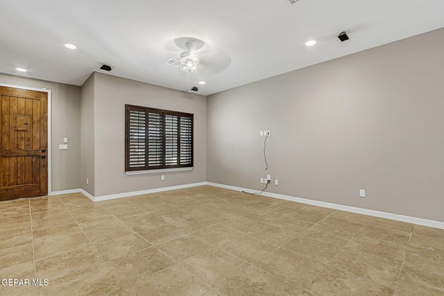 14208 POETS ROCK, El Paso, TX 79938