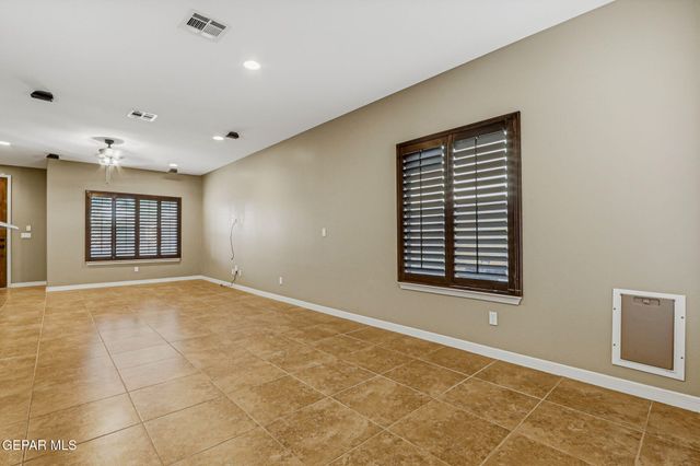 14208 POETS ROCK, El Paso, TX 79938
