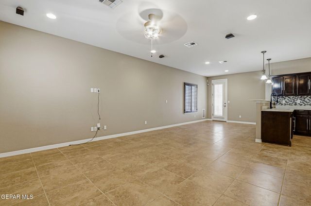 14208 POETS ROCK, El Paso, TX 79938