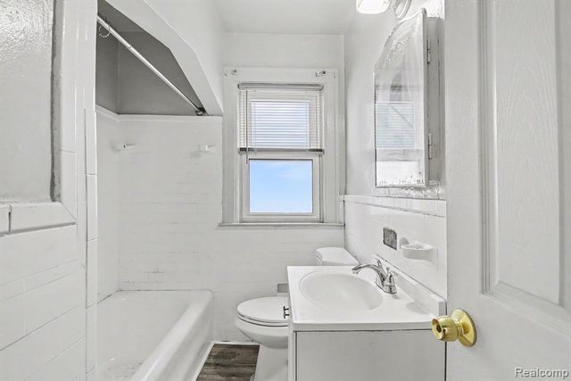 10336 W Point Street, Detroit, MI 48204