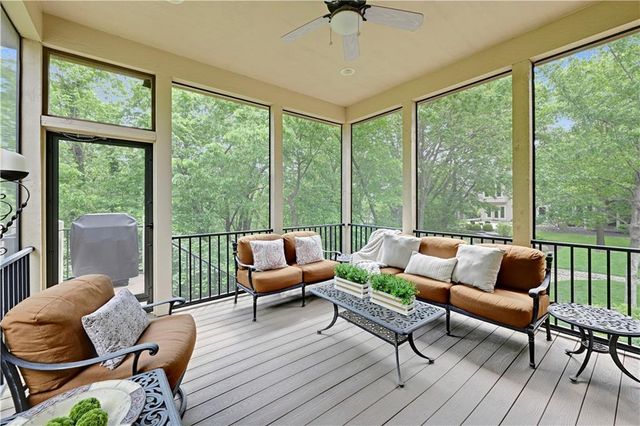 16719 S Country Club Drive, Loch Lloyd, MO 64012