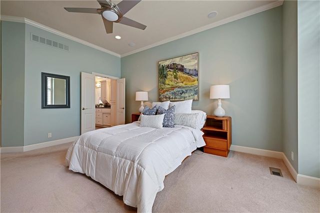 16719 S Country Club Drive, Loch Lloyd, MO 64012