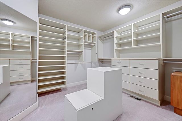 16719 S Country Club Drive, Loch Lloyd, MO 64012