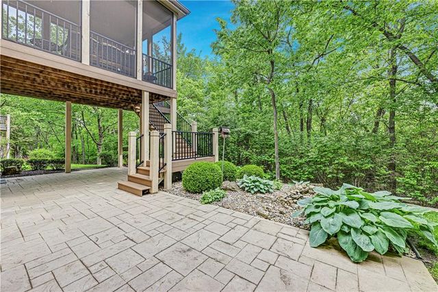 16719 S Country Club Drive, Loch Lloyd, MO 64012