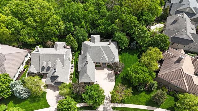 16719 S Country Club Drive, Loch Lloyd, MO 64012