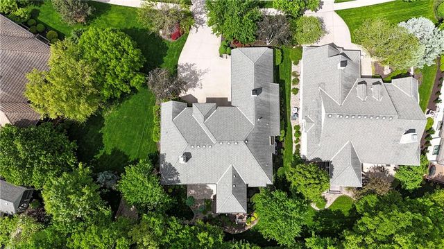 16719 S Country Club Drive, Loch Lloyd, MO 64012