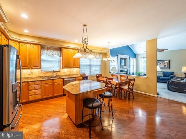 70 HUXLEY CIR, Marlton, NJ 08053