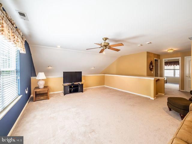 70 HUXLEY CIR, Marlton, NJ 08053