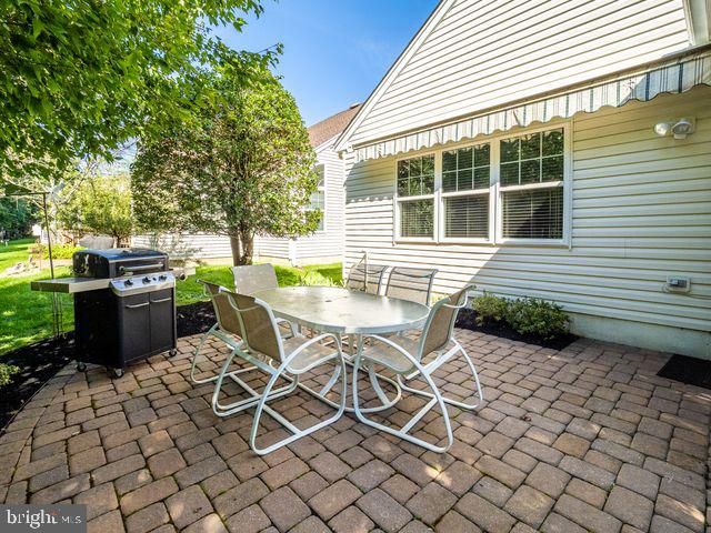 70 HUXLEY CIR, Marlton, NJ 08053