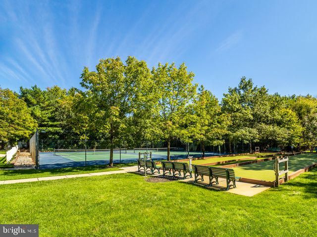 70 HUXLEY CIR, Marlton, NJ 08053