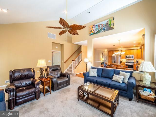 70 HUXLEY CIR, Marlton, NJ 08053