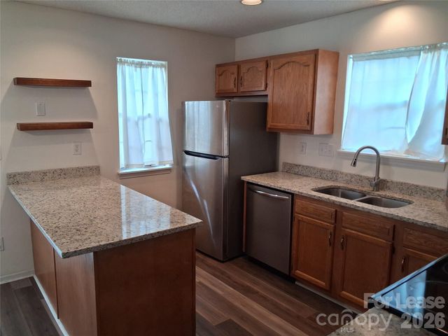 5721 Prescott Court, Charlotte, NC 28269