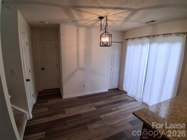 5721 Prescott Court, Charlotte, NC 28269