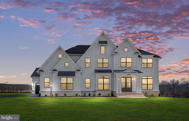 CHRISTMAS TREE LANE, Round Hill, VA 20141