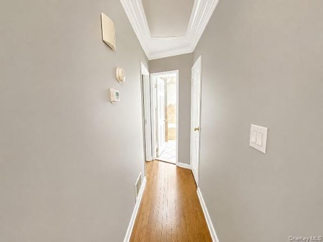 21 Kevin Road, Commack, NY 11725