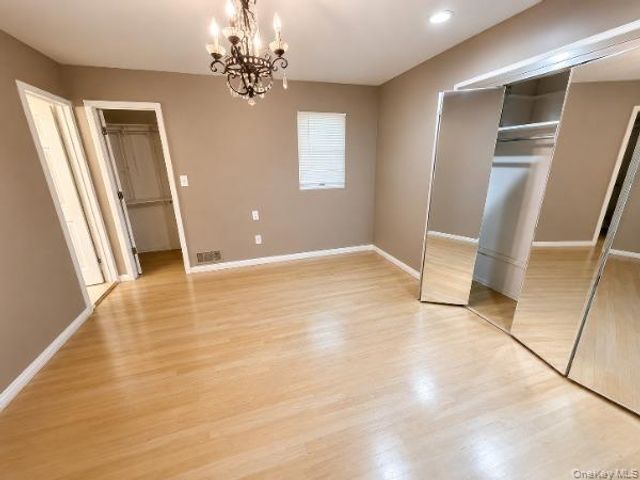 21 Kevin Road, Commack, NY 11725