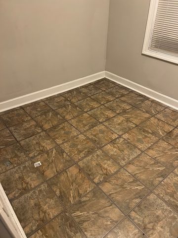 8005 S Blackstone Avenue, Chicago, IL 60619