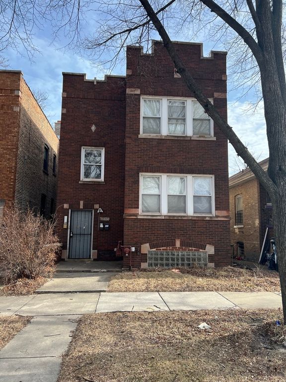 8005 S Blackstone Avenue, Chicago, IL 60619