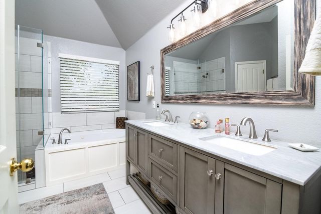 8501 Fulbright LN, Austin, TX 78749
