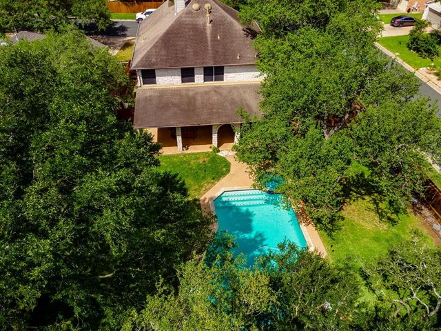 8501 Fulbright LN, Austin, TX 78749