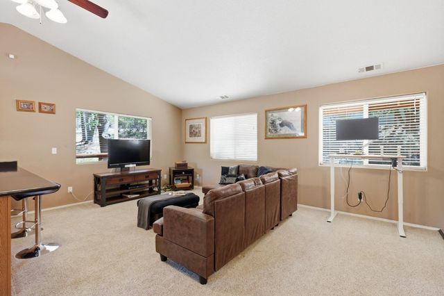 5201 Canchalagua Dr, Pollock Pines, CA 95726