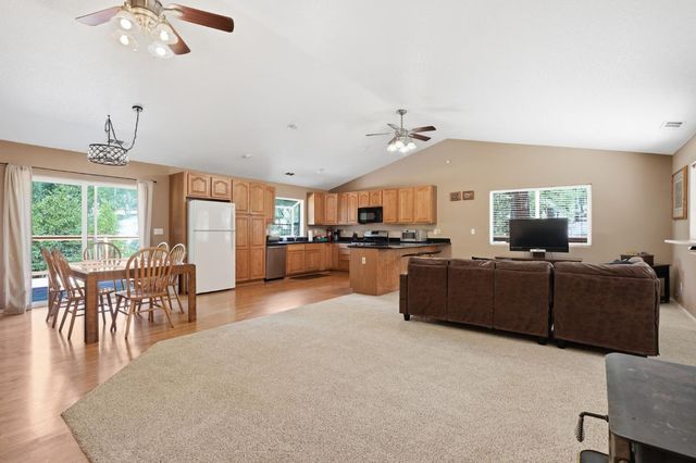 5201 Canchalagua Dr, Pollock Pines, CA 95726