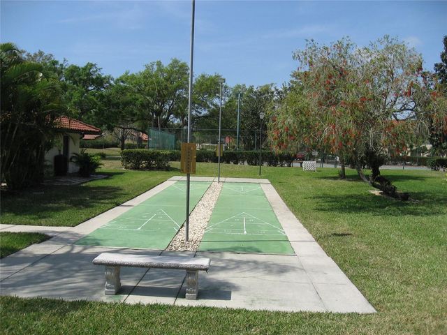 5769 GARDENS DRIVE 101, Sarasota, FL 34243