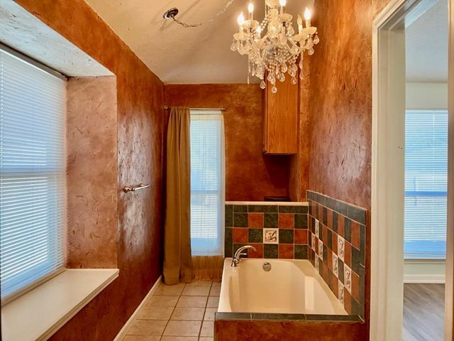 606 Eaglecreek DR, Leander, TX 78641