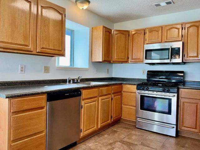 606 Eaglecreek DR, Leander, TX 78641